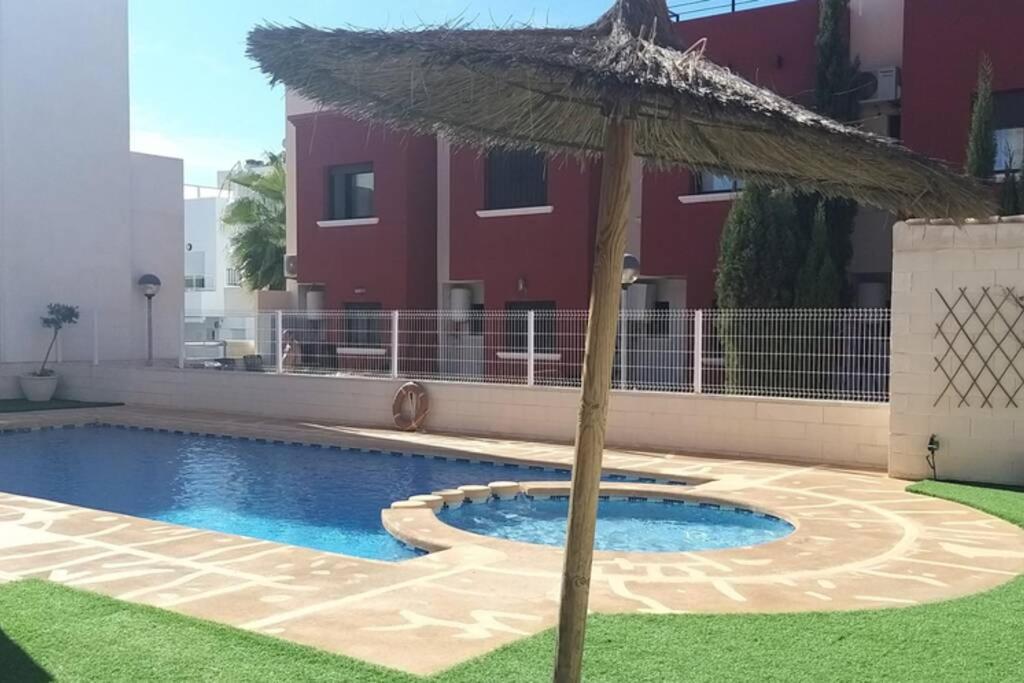 شقة Modern Townhouse In Torrevieja, Costa Blanca المظهر الخارجي الصورة