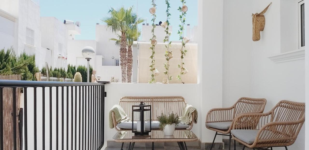 شقة Modern Townhouse In Torrevieja, Costa Blanca المظهر الخارجي الصورة