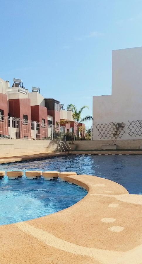 شقة Modern Townhouse In Torrevieja, Costa Blanca المظهر الخارجي الصورة